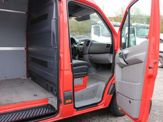 VOLKSWAGEN Crafter 35 TDI Maxi, PDC Kastenwagen - Photo 11