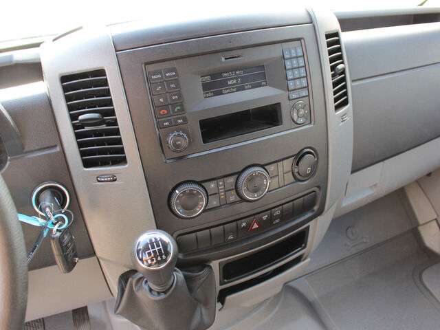 VOLKSWAGEN Crafter 35 Klima 1. Hand maxi Hoch Lang Kastenwagen - Photo 22