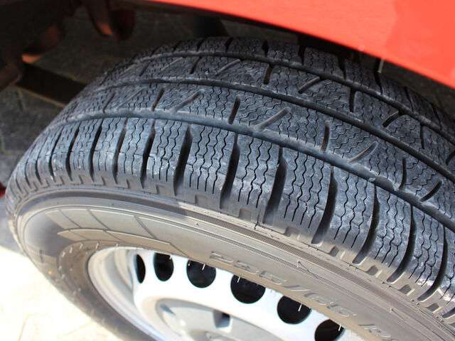 VOLKSWAGEN Crafter 35 Klima 1. Hand maxi Hoch Lang Kastenwagen - Photo 5